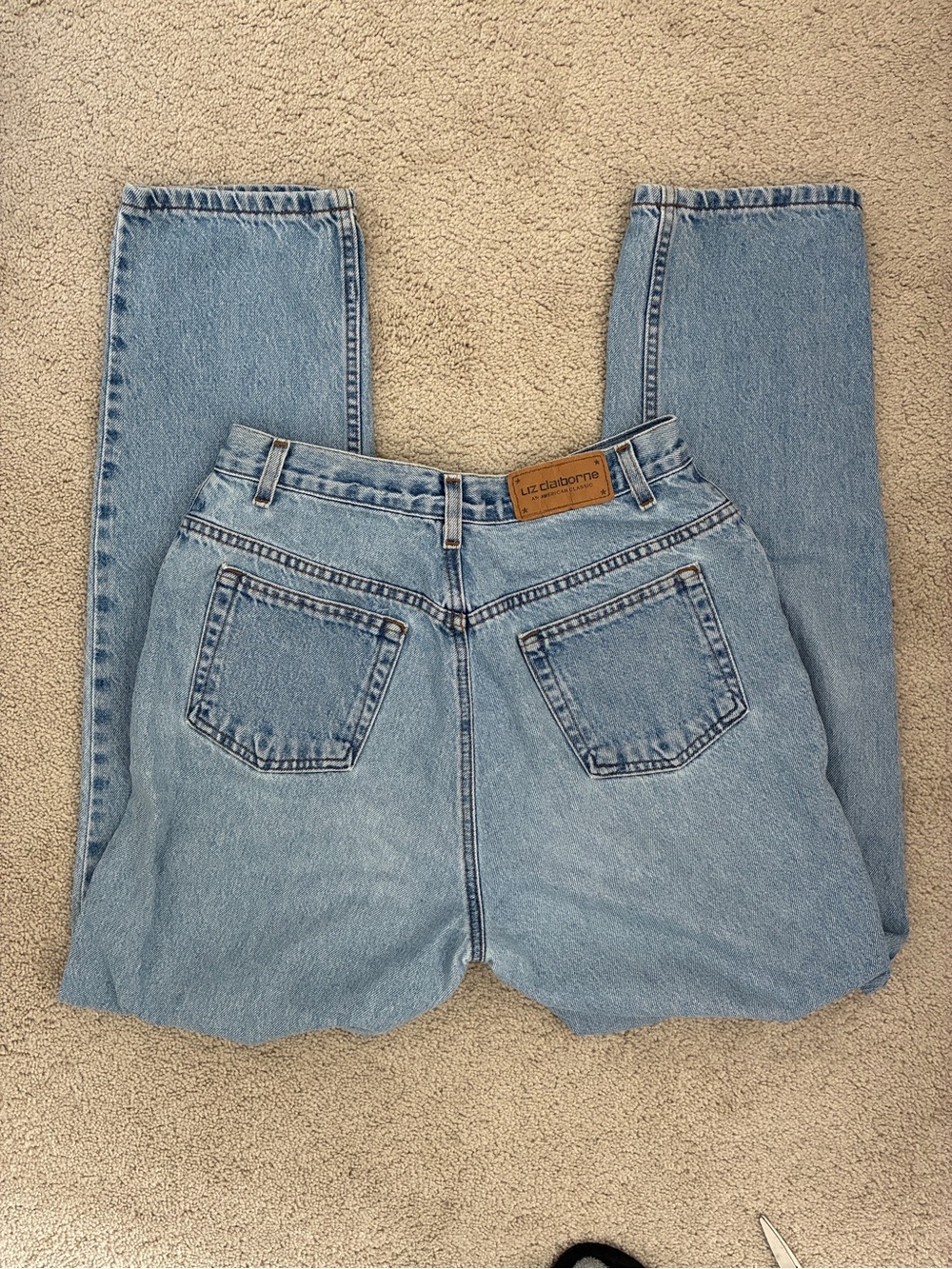 Liz Claiborne Light Wash Straight Leg Women's Jeans